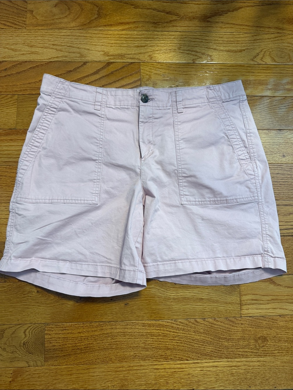 GAP Women's Size 14 Shorts - Girlfriend Khaki Short